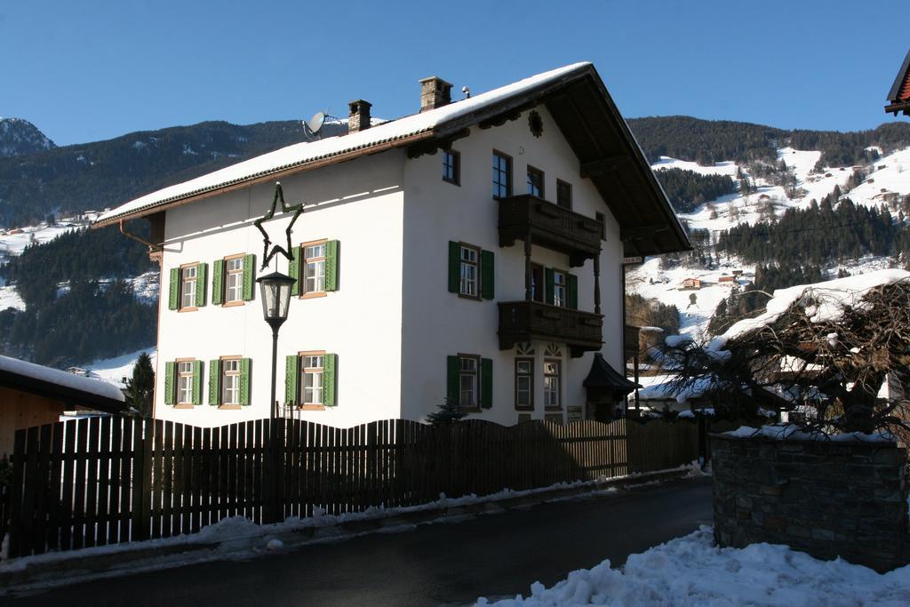 Zillertal Apartments Zell am Ziller Room photo
