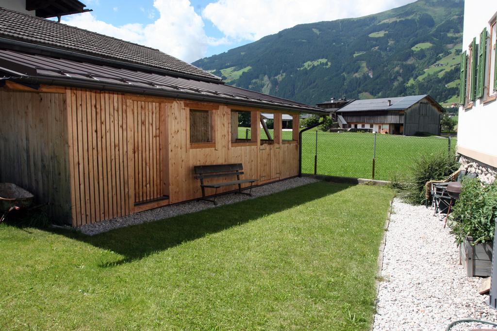Zillertal Apartments Zell am Ziller Room photo